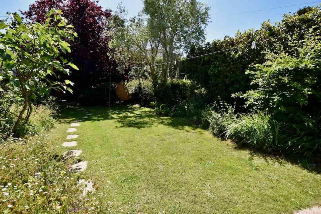 Arden Villa, Sleeps 8, Moments From The Golden Sandy Beach Of Ryde Ryde  Εξωτερικό φωτογραφία